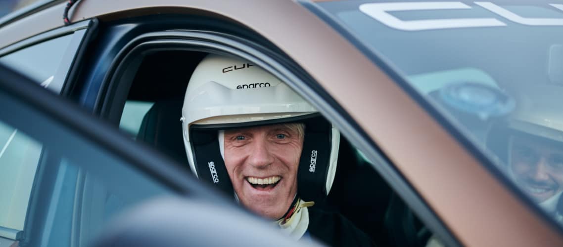 CUPRA Formentor VZ5 als Safety-Car beim DTM-Finale 2022 auf dem Hockenheimring. Detailaufnahme des CUPRA Fahrers.