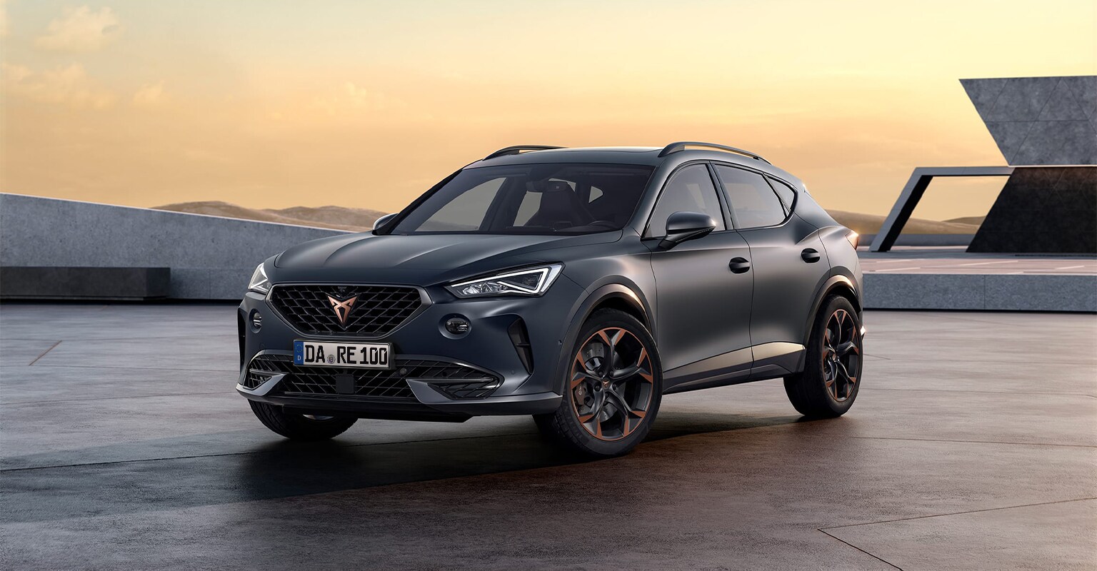 Машина cupra formentor