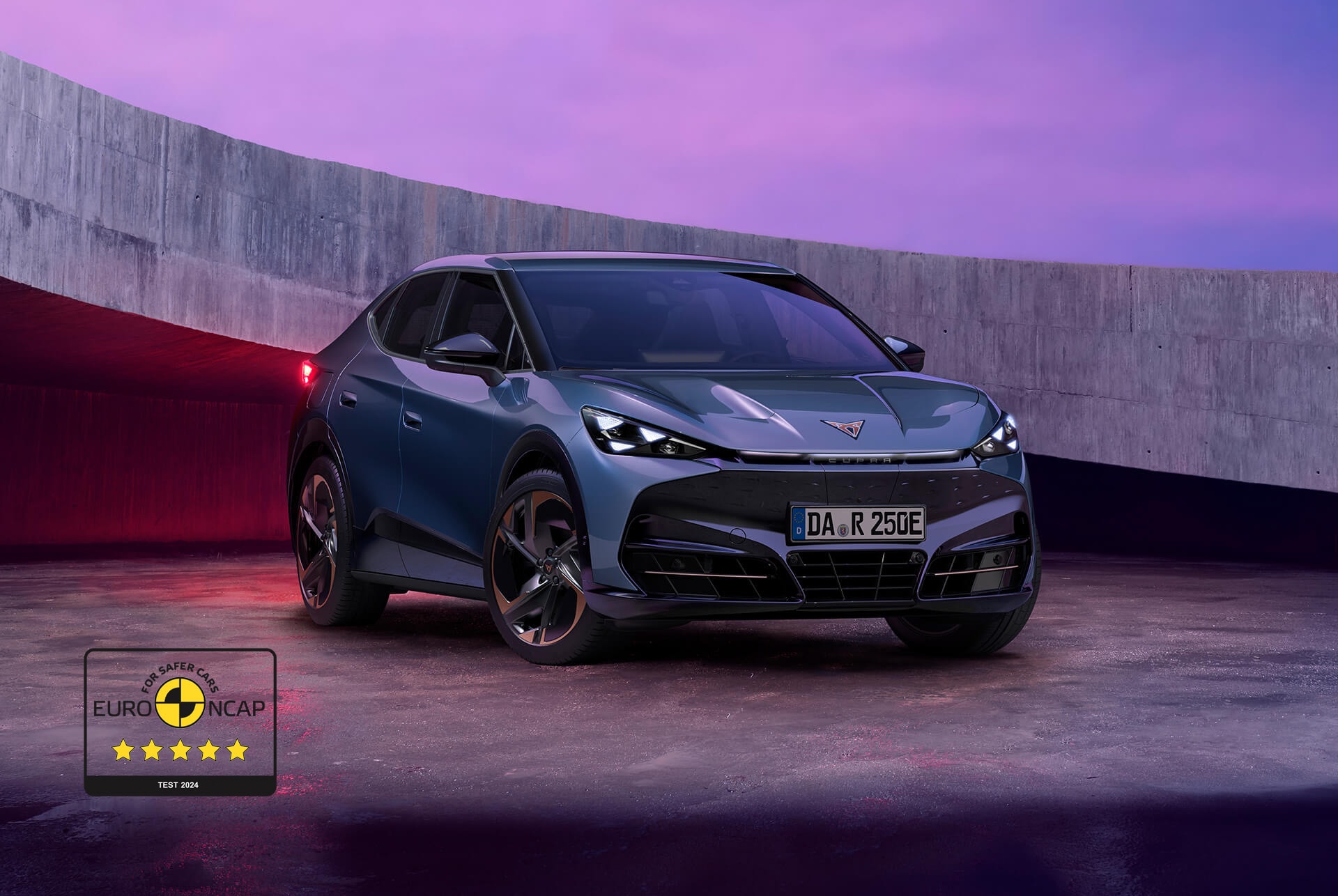 Der CUPRA Tavascan VZ mit 5 Sterne NCAP Logo