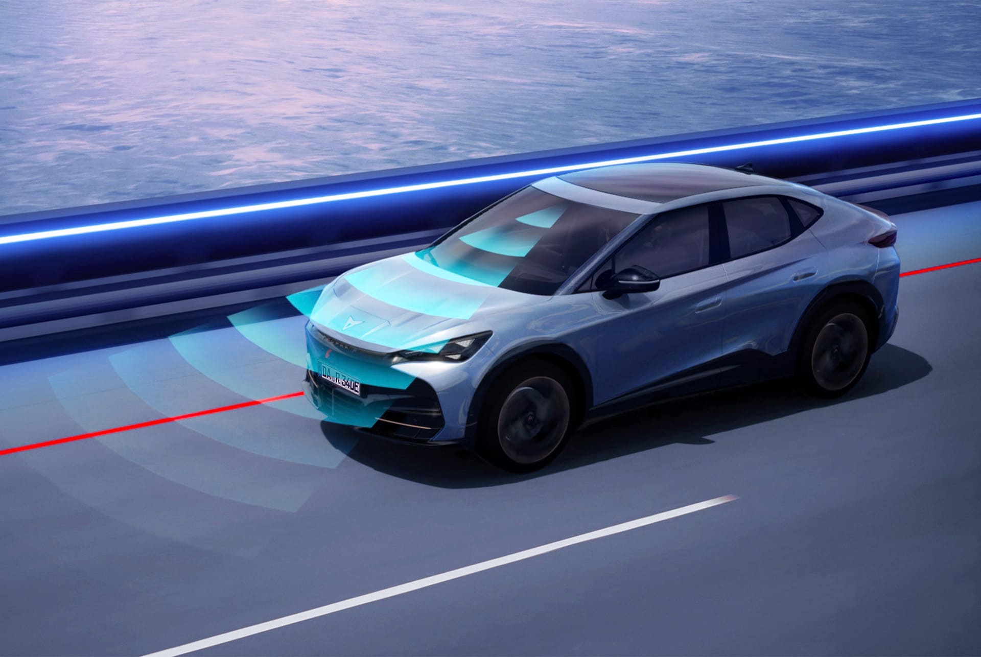 CUPRA Tavascan auf der Straße mit dem Travel Assist.