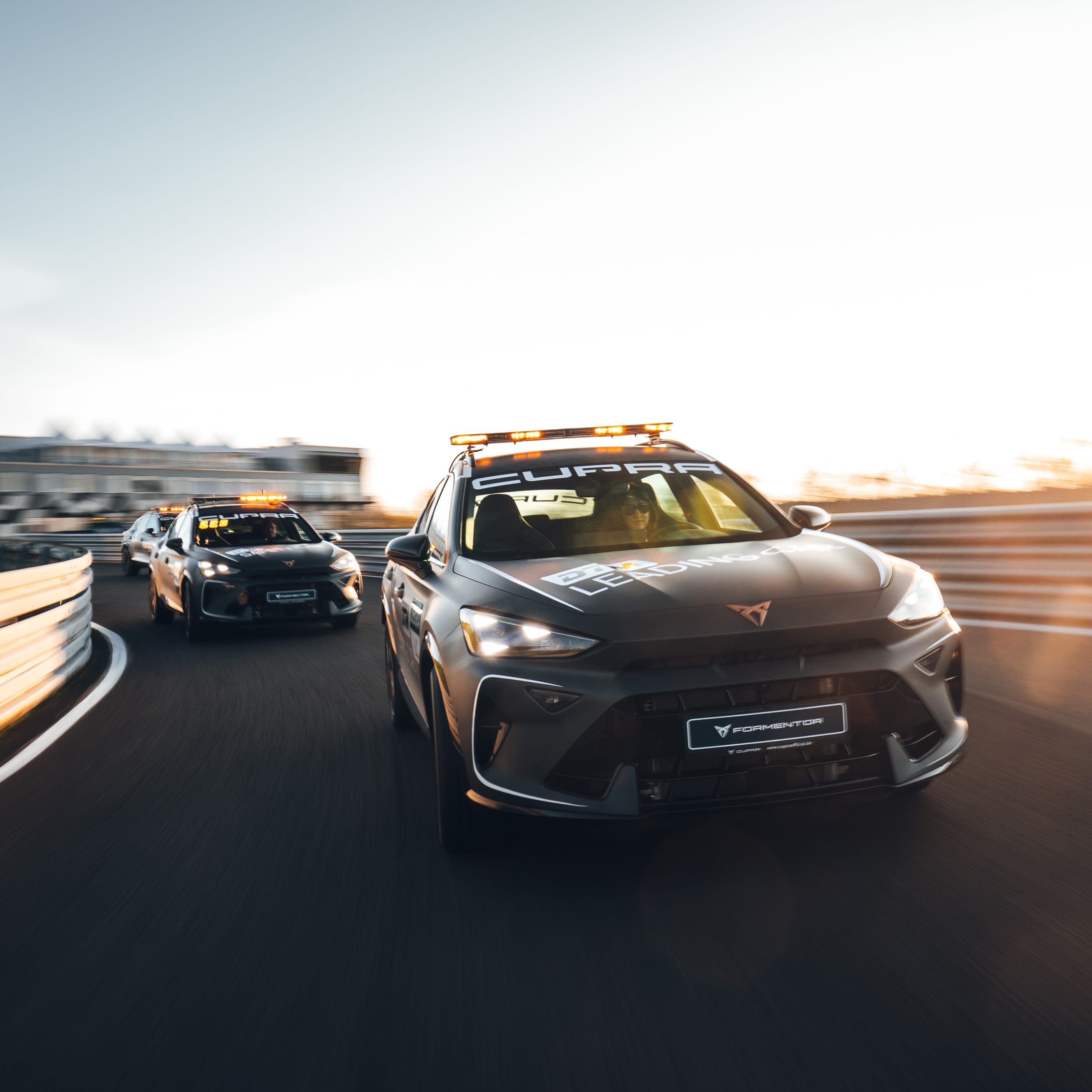 CUPRA Formentor DTM Official Cars auf der Rennstrecke