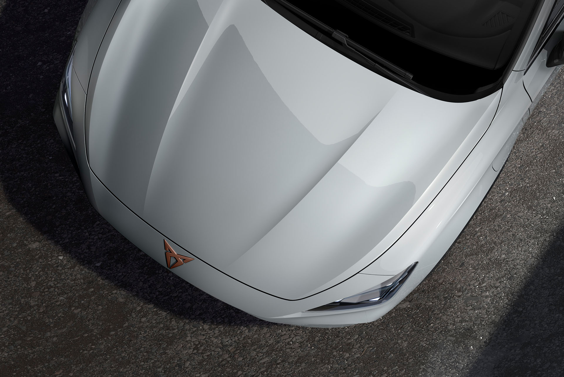 Nahaufnahme der Formentor Glacial White-Lackierung, eine einzigartige Metallic Farbe.