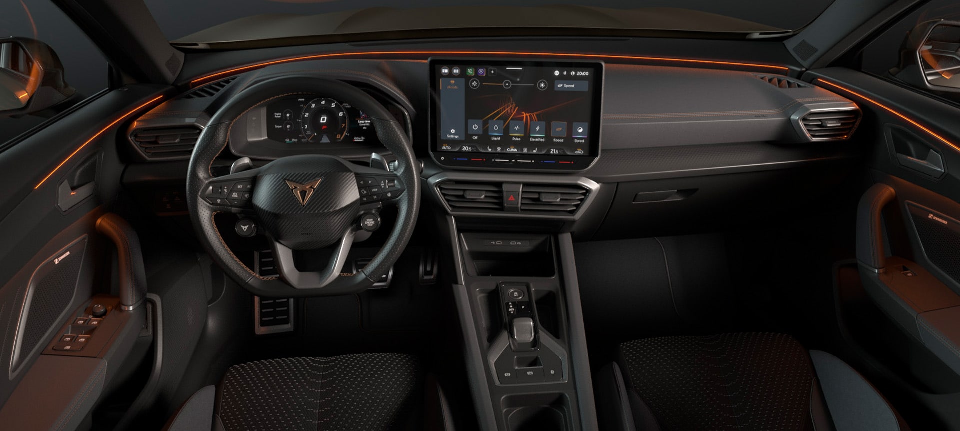 Innenansicht eines CUPRA Formentor mit dem Infotainment-System auf dem Bildschirm.