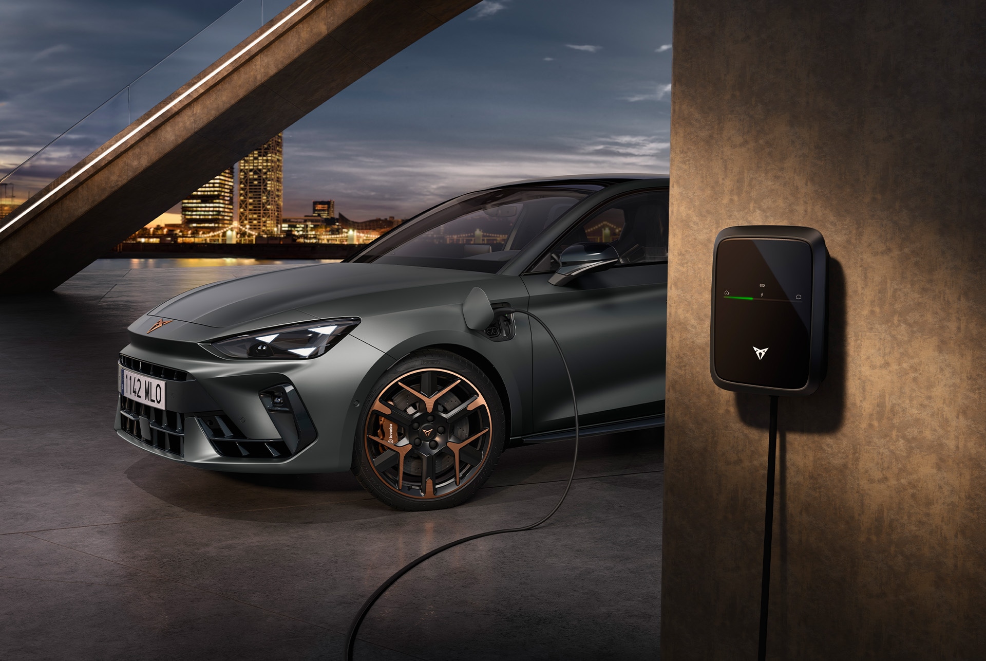 Cupra Leon wird geladen